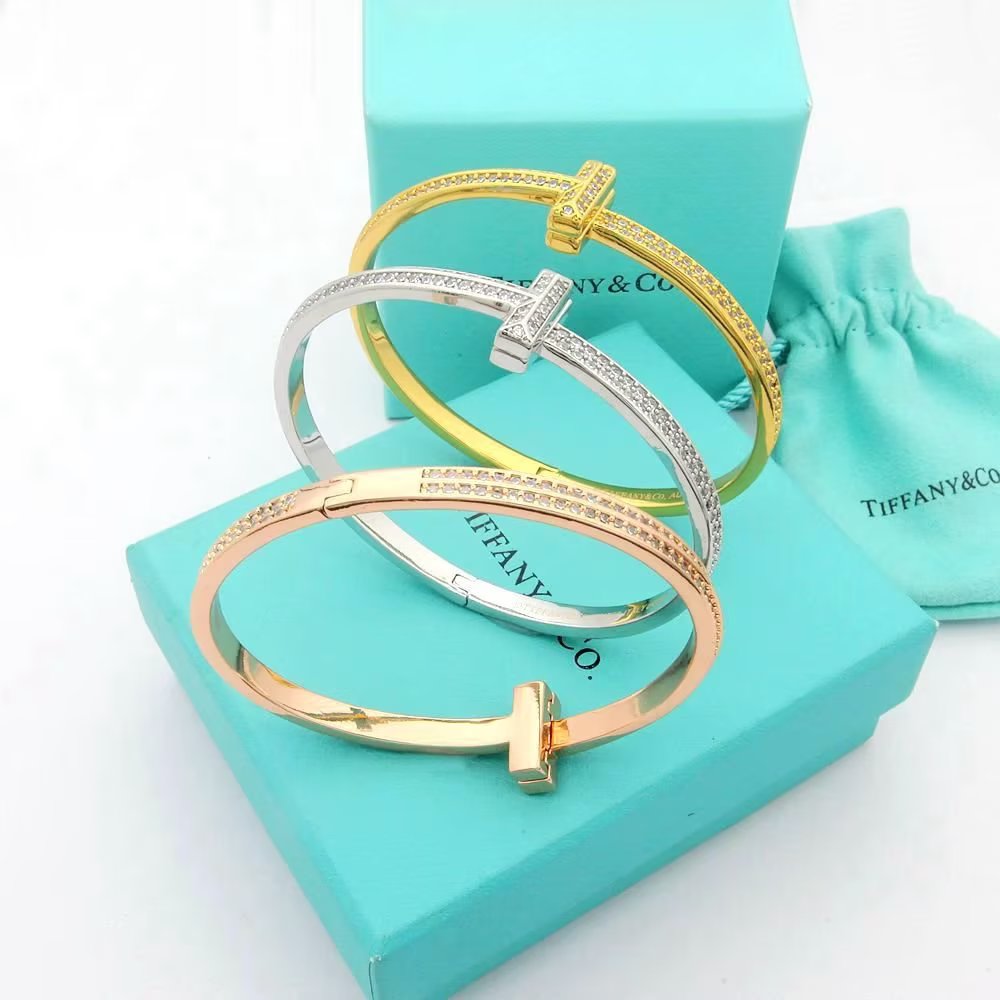 18K T1 Wide Diamond Bangle Bracelet